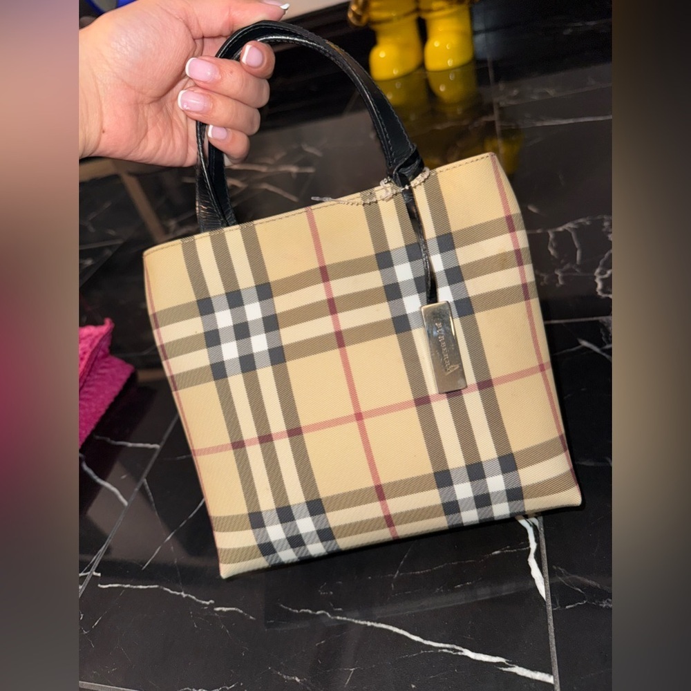 BURBERRY Nova Check Mini Tote - Picture 17 of 17